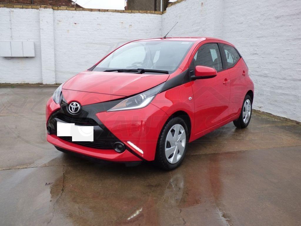 Sold - #7538 - Toyota Aygo Vvt-i X-play - 998cc, Automatic, 2017 - E 