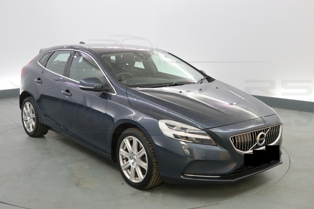 sold-3264-volvo-v40-t3-inscription-1498cc-automatic-2018-e